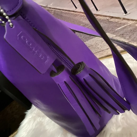 Coach Legacy Duffle Shoulderbag in Violet - Picture 6 of 14